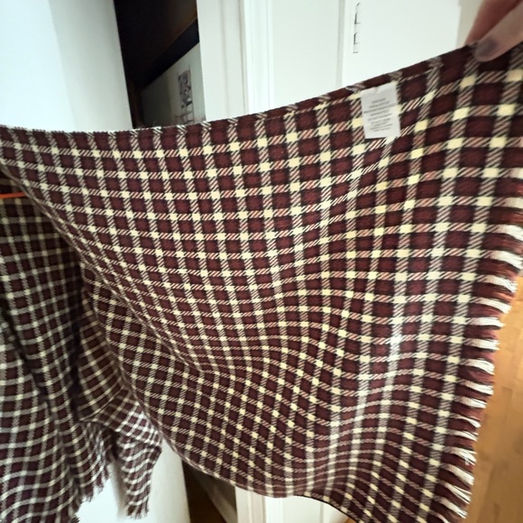 Dot Dash vintage tartan wool sweater cape, celebrity inspired,cozy,preppy,warm! - Picture 3 of 6